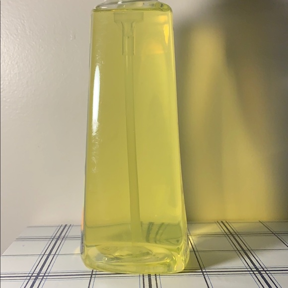 Lemon Citrus Scented Hand Soap - Picture 2 of 3